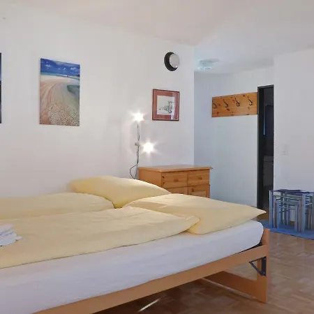 Rose Apt- Y By Interhome